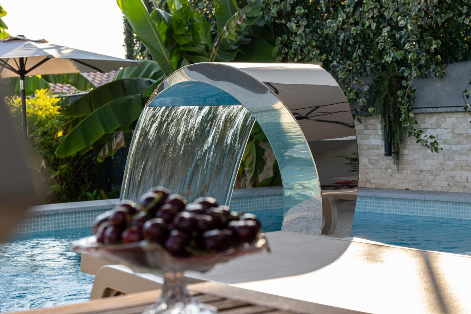 Luxury Villas White Sails ปิเนซิตซี ภายนอก รูปภาพ