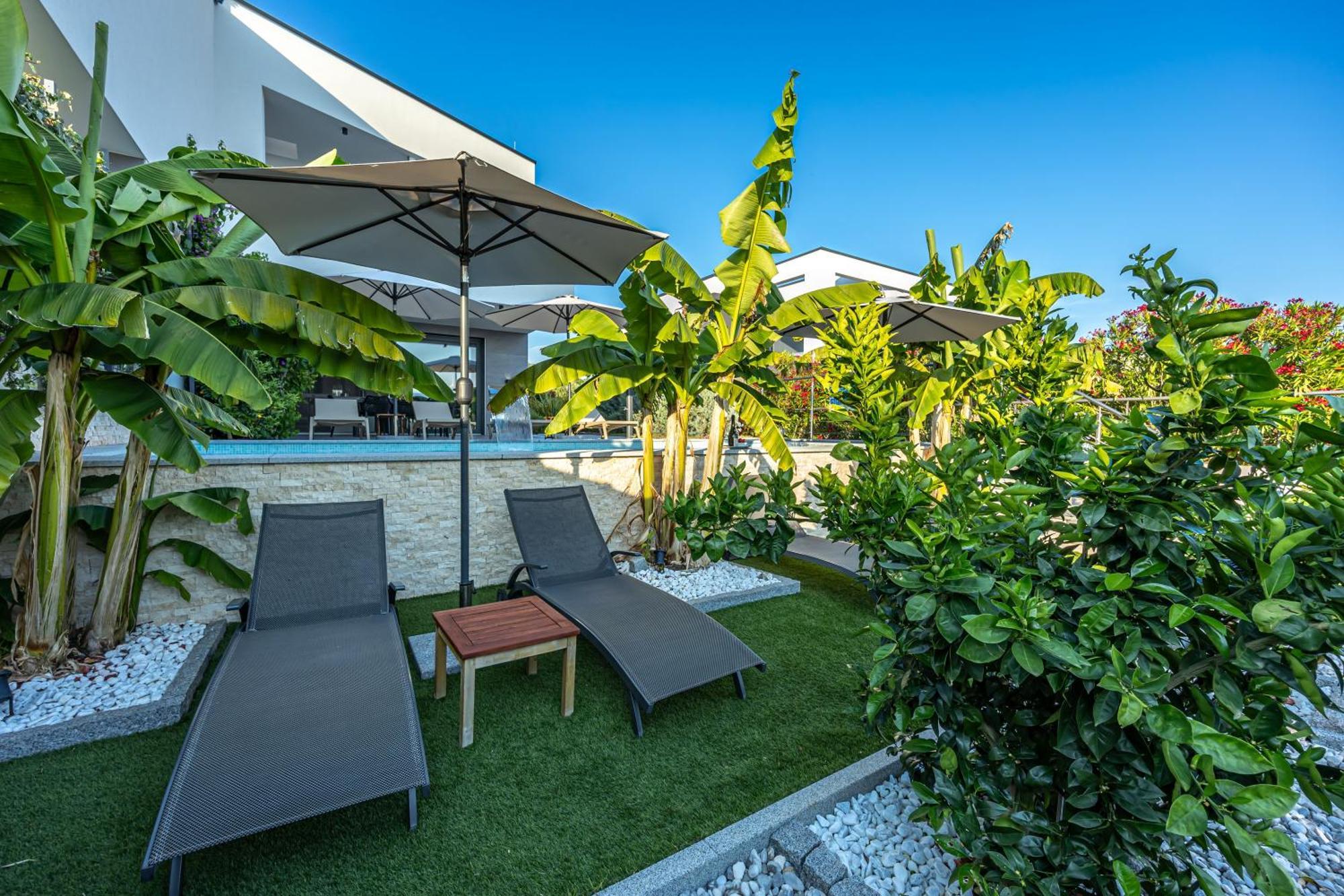 Luxury Villas White Sails ปิเนซิตซี ภายนอก รูปภาพ