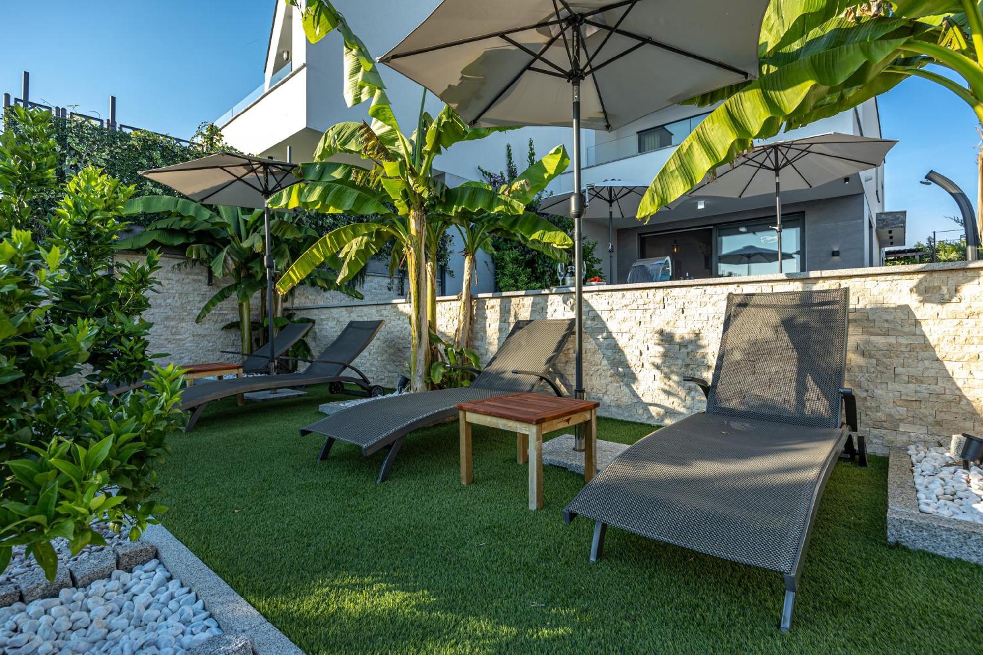 Luxury Villas White Sails ปิเนซิตซี ภายนอก รูปภาพ