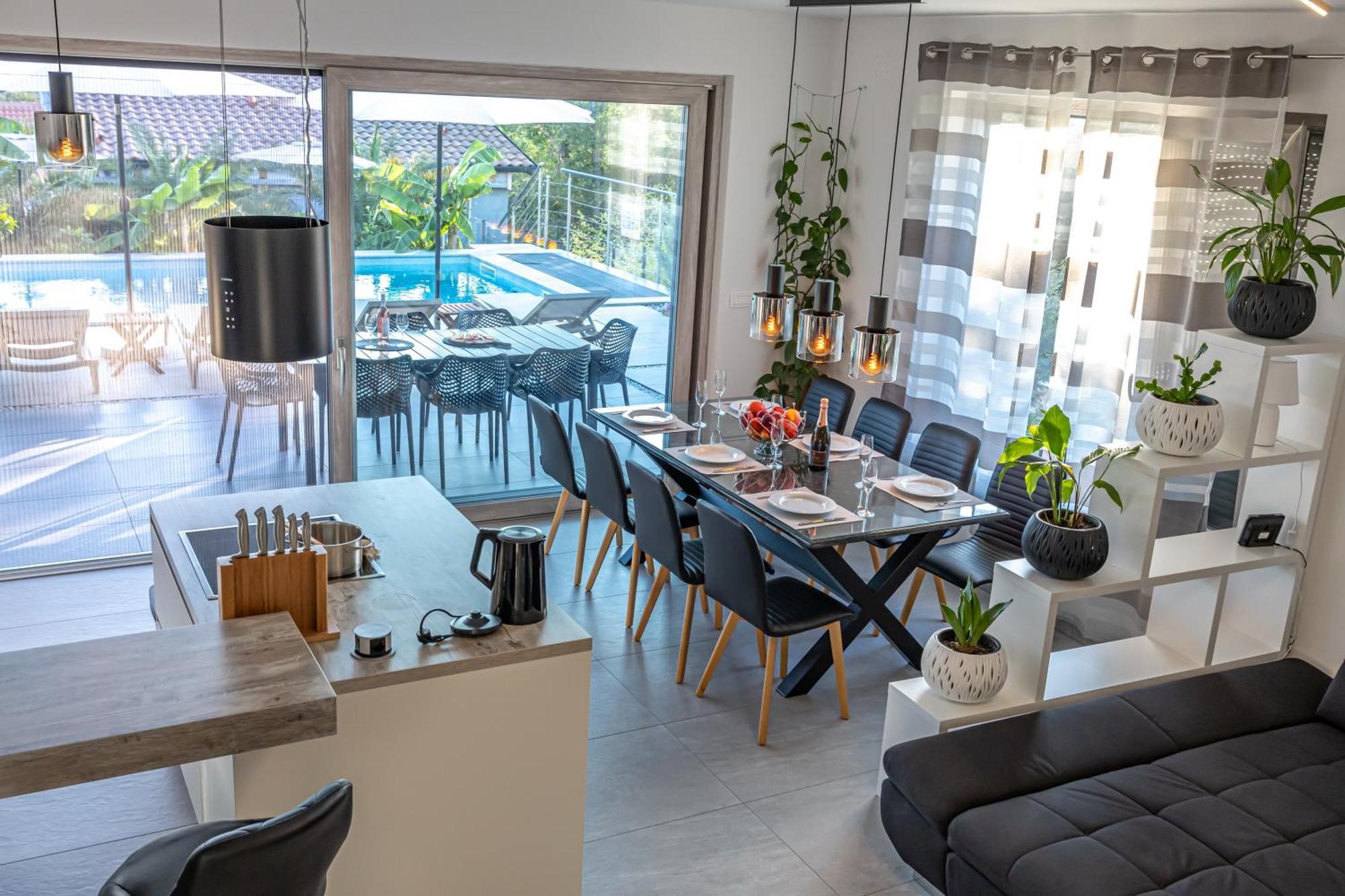 Luxury Villas White Sails ปิเนซิตซี ภายนอก รูปภาพ