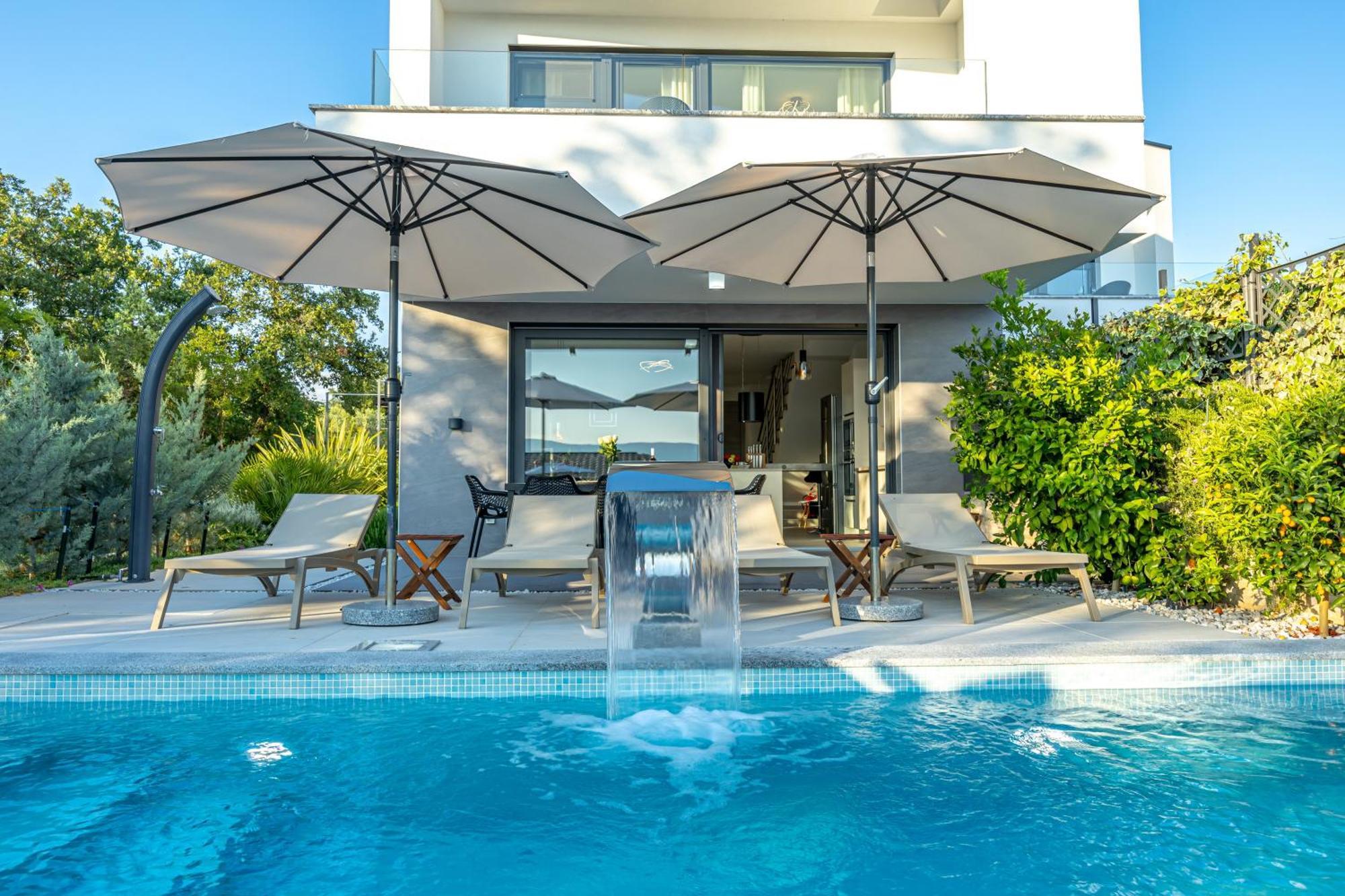 Luxury Villas White Sails ปิเนซิตซี ภายนอก รูปภาพ