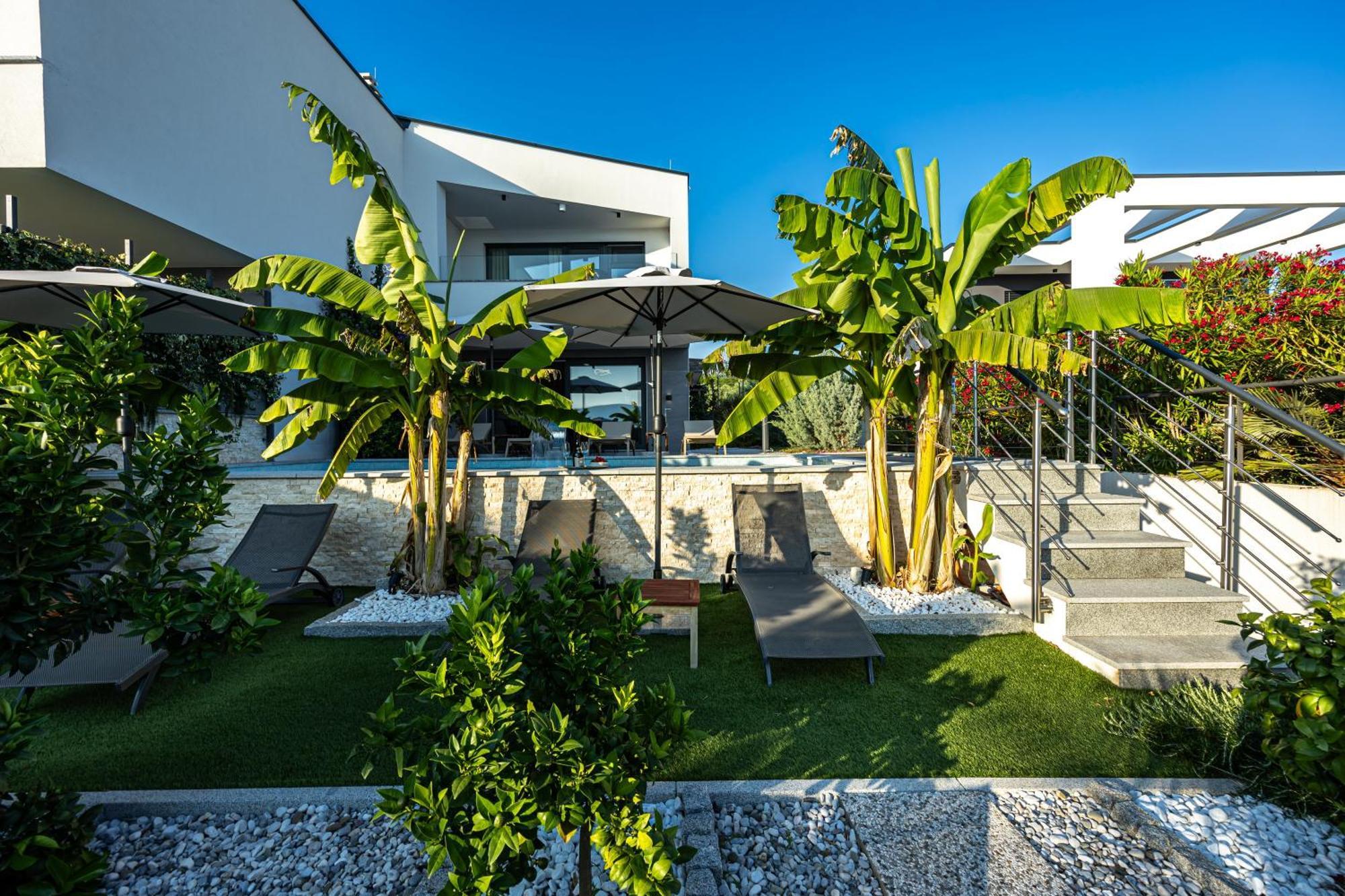 Luxury Villas White Sails ปิเนซิตซี ภายนอก รูปภาพ