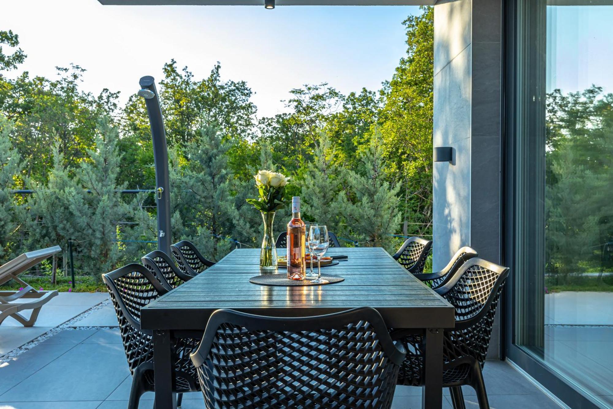 Luxury Villas White Sails ปิเนซิตซี ภายนอก รูปภาพ