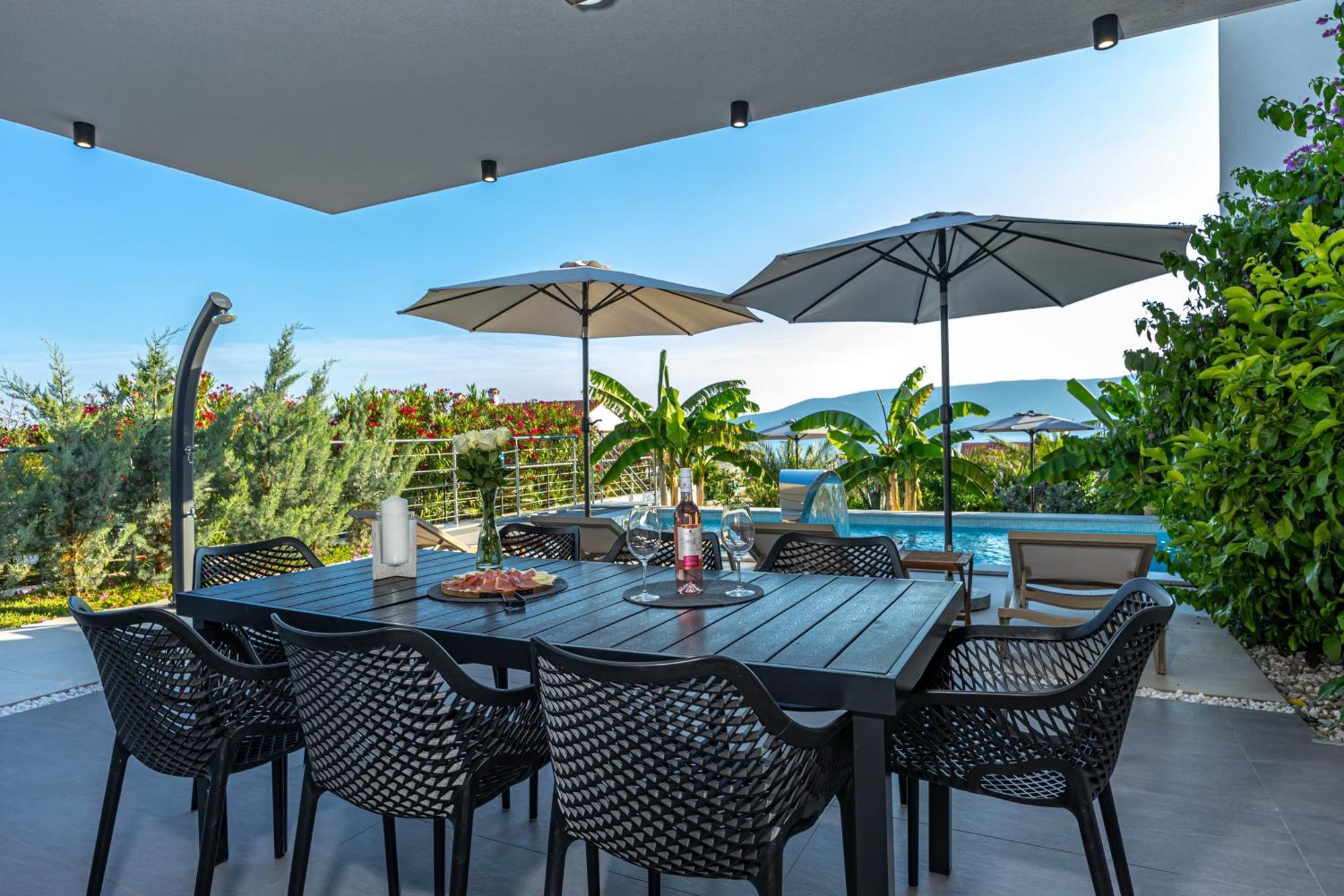 Luxury Villas White Sails ปิเนซิตซี ภายนอก รูปภาพ